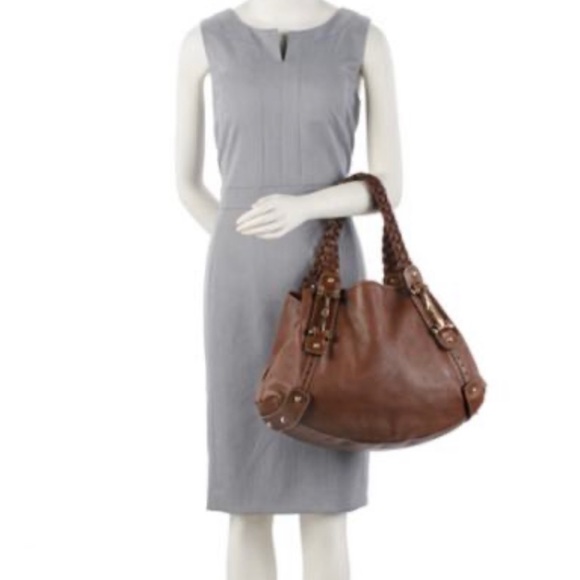 GUCCI Authentic Calfskin Med. Pelham Shoulder Bag - Picture 3 of 16